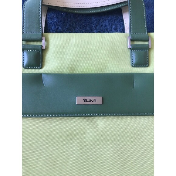 Tumi nylon green laptop case briefcase - Picture 2 of 12